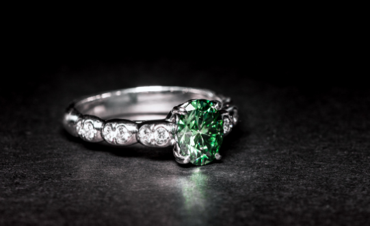 Emerald. A precious gem of Spring. - VFJ Jewels