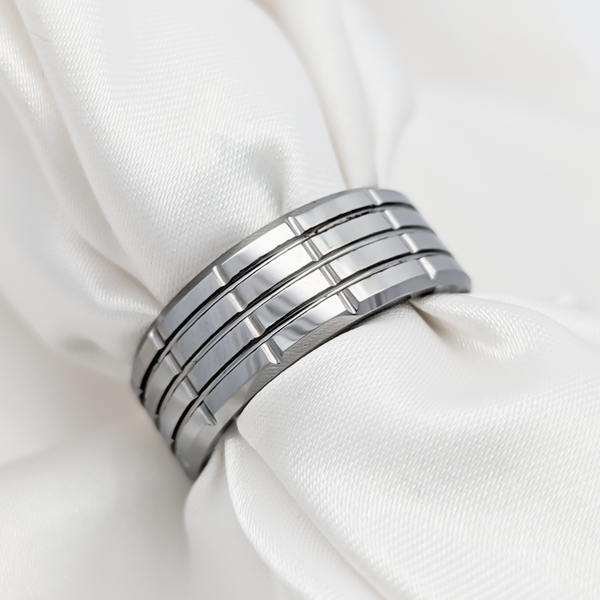 Grooved Tungsten Band